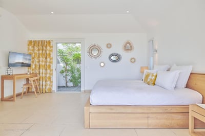 Luxury Villa Photo #40