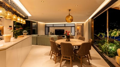 Luxury Villa Photo #30