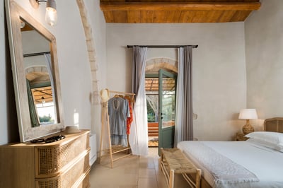 Luxury Villa Photo #40