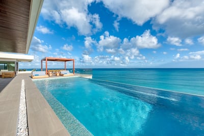 Luxury Villa Photo #5