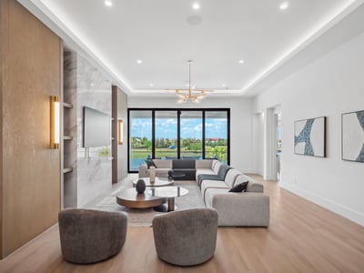 Luxury Villa Photo #38
