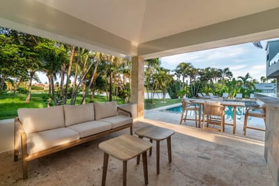 Luxury Villa Photo #15