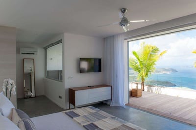 Luxury Villa Photo #29