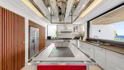 Kitchen & Dining Area
