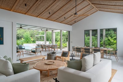 Luxury Villa Photo #15
