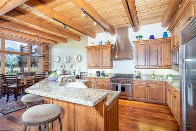 Luxury Villa Photo #4