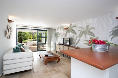 Luxury Villa Photo #34
