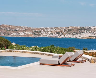 Luxury Villa Photo #6