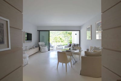 Luxury Villa Photo #5