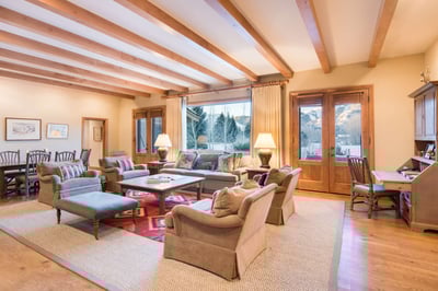 Luxury Villa Photo #6