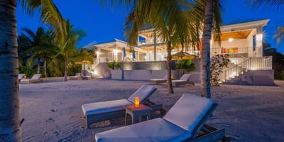 Luxury Villa Photo #31