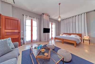 Luxury Villa Photo #24