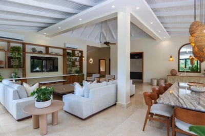 Casa Ottanta - 5-Bed Family Villa, Pool & Jacuzzi