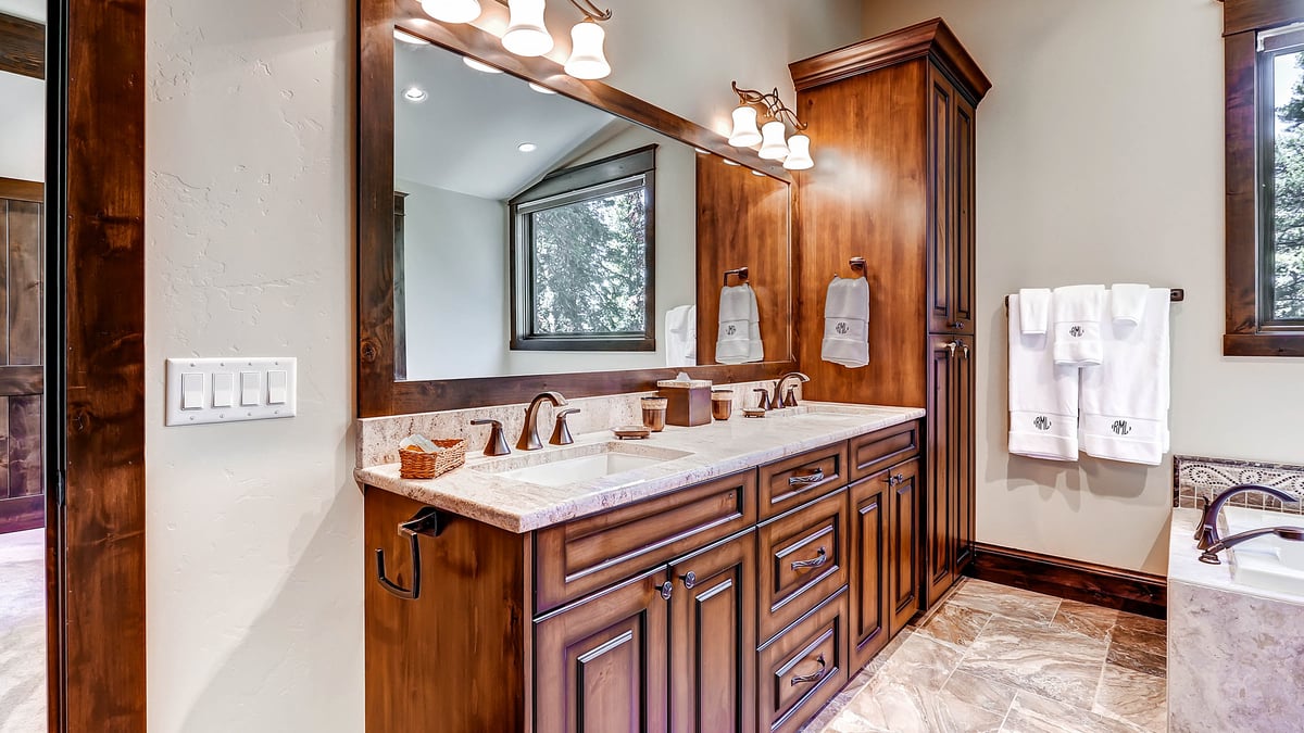 Rocky Mountain Lodge