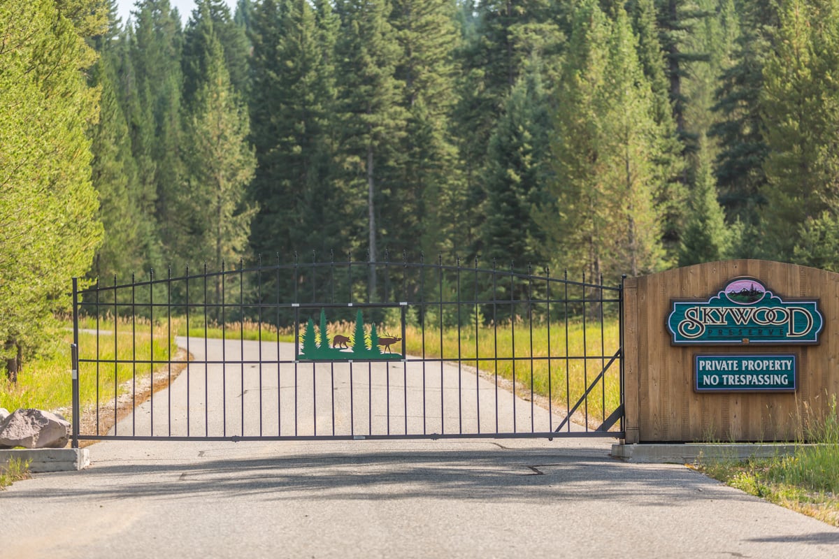 Huckleberry Hideaway