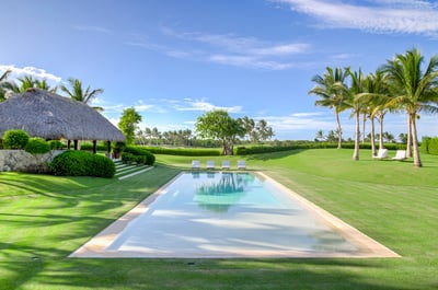 Luxury Villa Photo #2