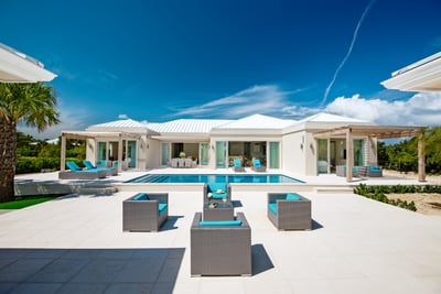 Luxury Villa Photo #6