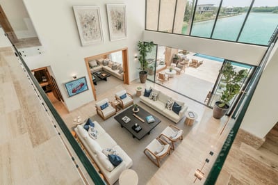Luxury Villa Photo #15