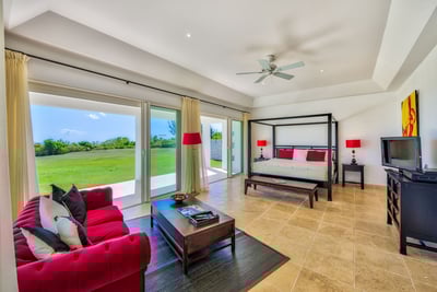 Luxury Villa Photo #30