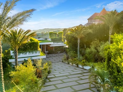 Luxury Villa Photo #14