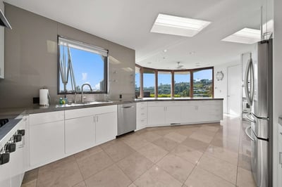 Luxury Villa Photo #14