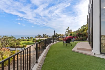 Luxury Villa Photo #20