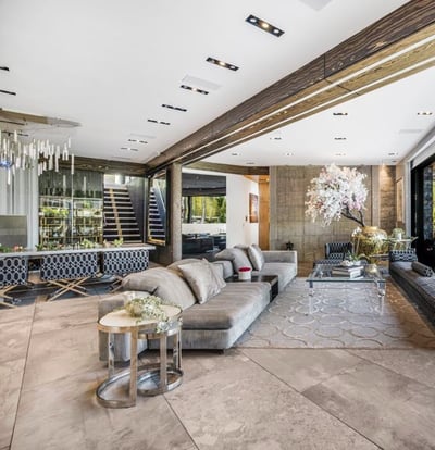 Luxury Villa Photo #31
