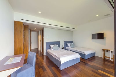 Luxury Villa Photo #22