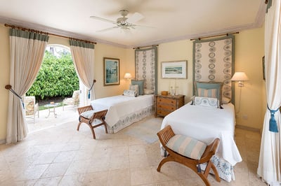 Luxury Villa Photo #13