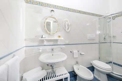 Luxury Villa Photo #19