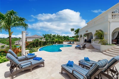 Luxury Villa Photo #3