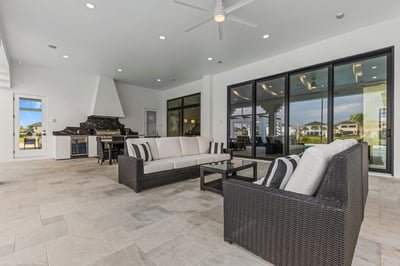 Luxury Villa Photo #8