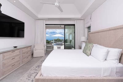 Luxury Villa Photo #14