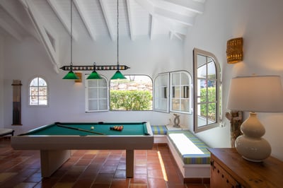 Luxury Villa Photo #47