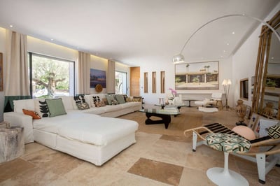 Luxury Villa Photo #10