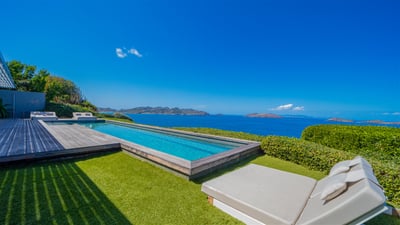 Luxury Villa Photo #8