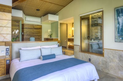 Luxury Villa Photo #33