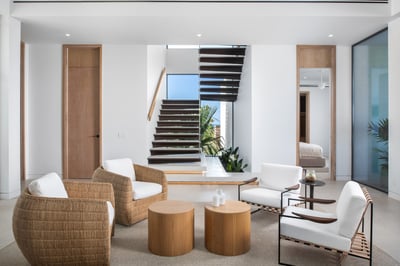 Luxury Villa Photo #23