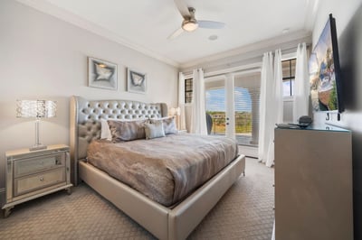 Luxury Villa Photo #40