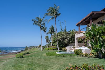 Luxury Villa Photo #2