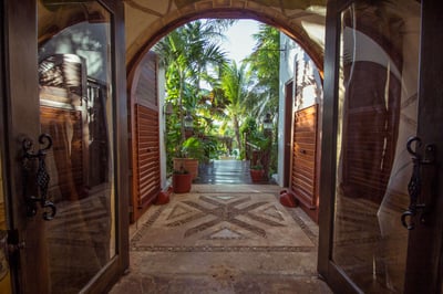 Luxury Villa Photo #14