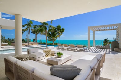 Luxury Villa Photo #13