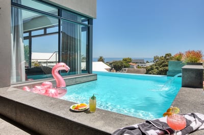 Luxury Villa Photo #4