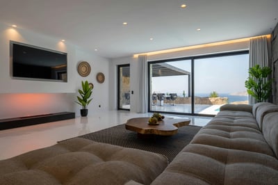Luxury Villa Photo #19