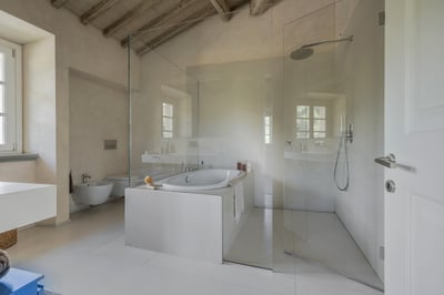 Luxury Villa Photo #18
