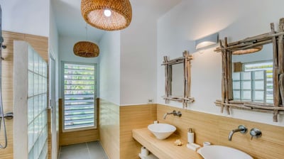 Luxury Villa Photo #47