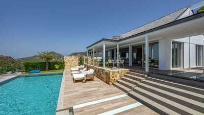 Luxury Villa Photo #13