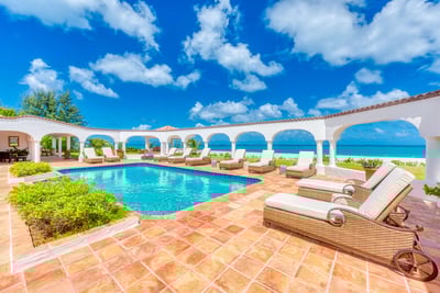 Luxury Villa Photo #2