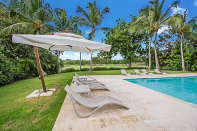 Luxury Villa Photo #6