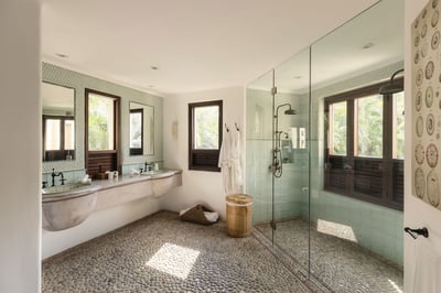 Luxury Villa Photo #44